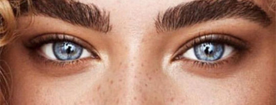 lentilles pour les yeux clairs
