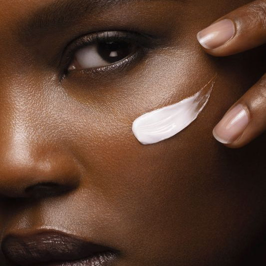 Les 5 erreurs qui ruinent votre routine visage sans que vous le sachiez